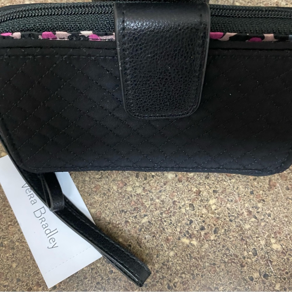 Vera Bradley NWT Iconic RFID Smartphone Wristlet, Black